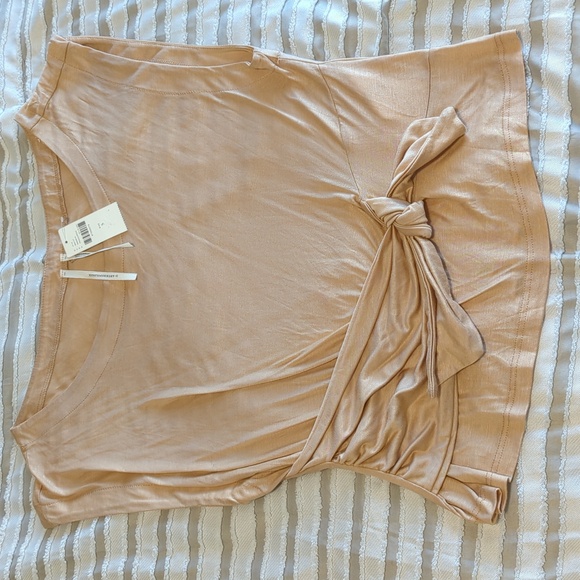 𝅺Anthropologie Draped Wrap Tank Top cream peach size small NWT - Picture 1 of 4